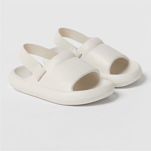 ZARA BABY/ MONOCHROMATIC RUBBERIZED SANDALS